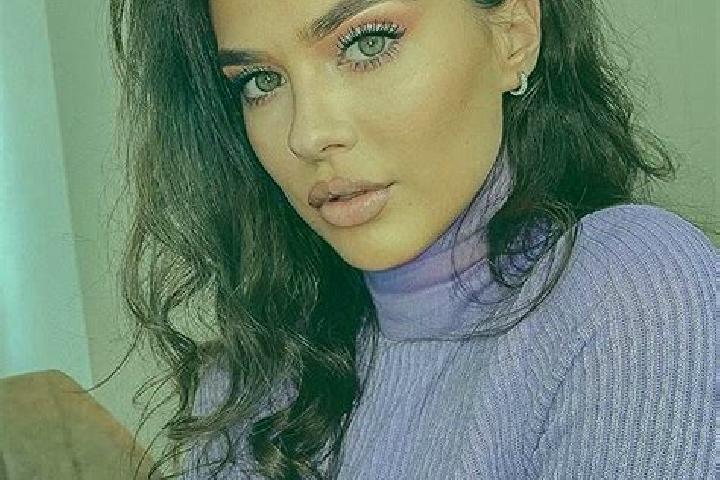 Emma, 26 — Escort in Malisevo, Kosovo