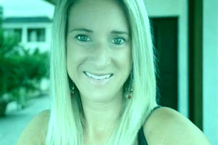 Emma, 26 — Escort in Peltre, France