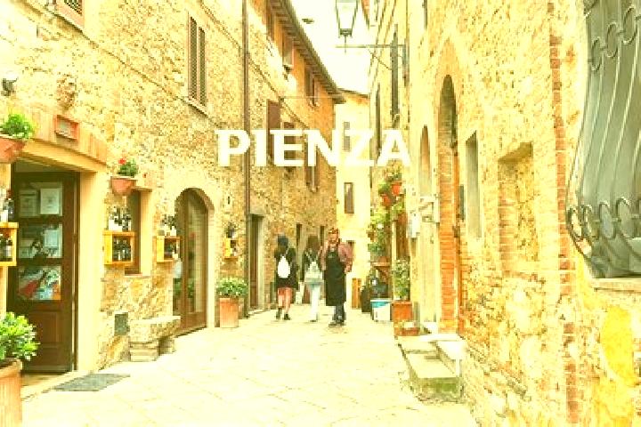 Emma, 26 — Escort in Pianezza, Italy