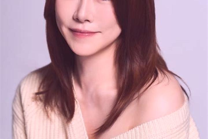 Emma, 26 — Escort in Sangyoung, Myanmar