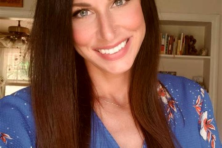 Emma, 26 — Escort in Sherrill, United States