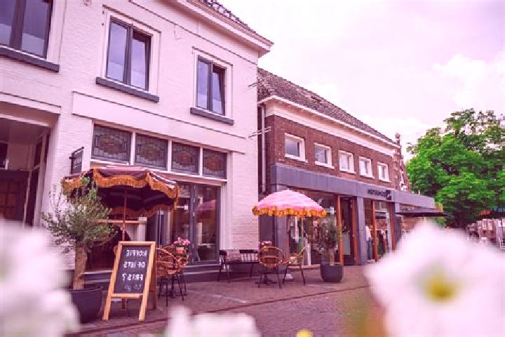 Emma, 26 — Escort in Wijhe, Netherlands