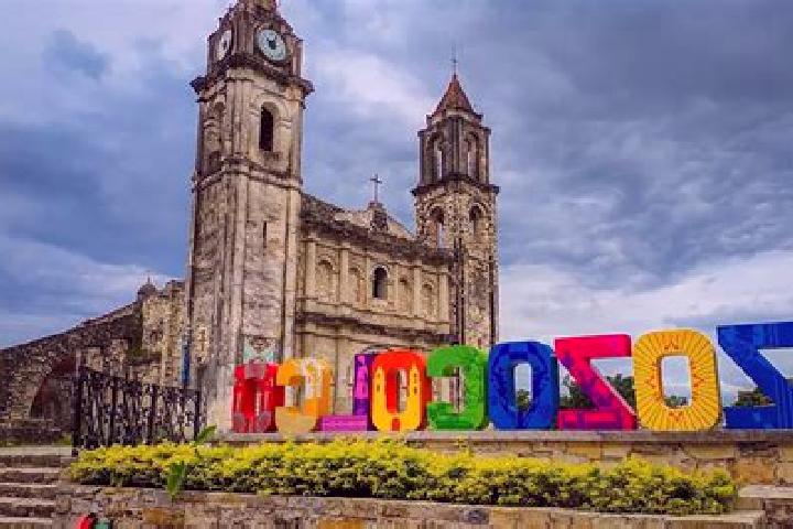 Emma, 26 — Escort in Zozocolco de Guerrero, Mexico