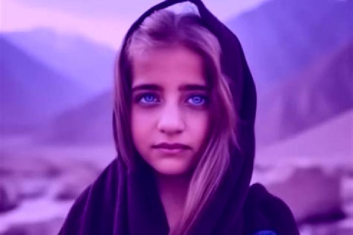 Emma, 27, a dark blonde grey-eyed middle eastern companion based in Hery-sur-Alby. Offering Roleplay, CIM, Travel Companion, Couples, GFE. Available for inca...
