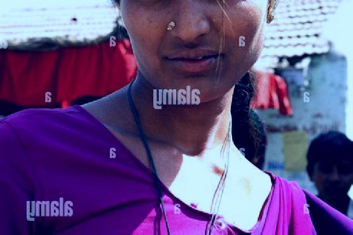Emma, 27, a red green-eyed indian companion based in Cabano. Offering Overnight, OWO, Fetish, Domination. Available for incall and outcall, overnight booking...