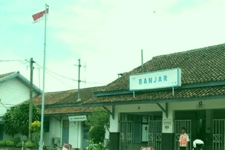 Emma, 27 — Escort in Banjar Batanbuah, Indonesia