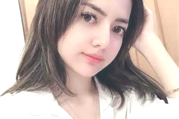 Emma, 27 — Escort in Desa Cimari, Indonesia