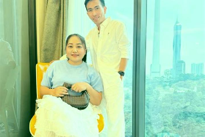 Emma, 27 — Escort in Kemayan, Malaysia