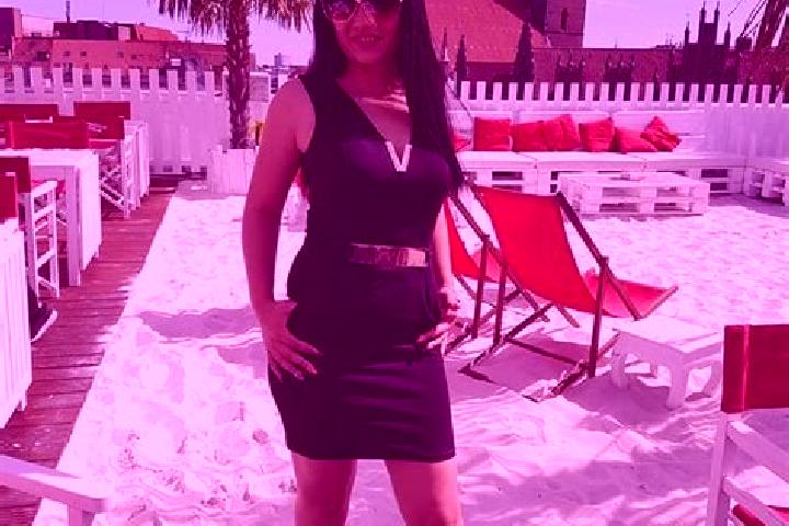 Emma, 27 — Escort in Krahulci, Czech Republic