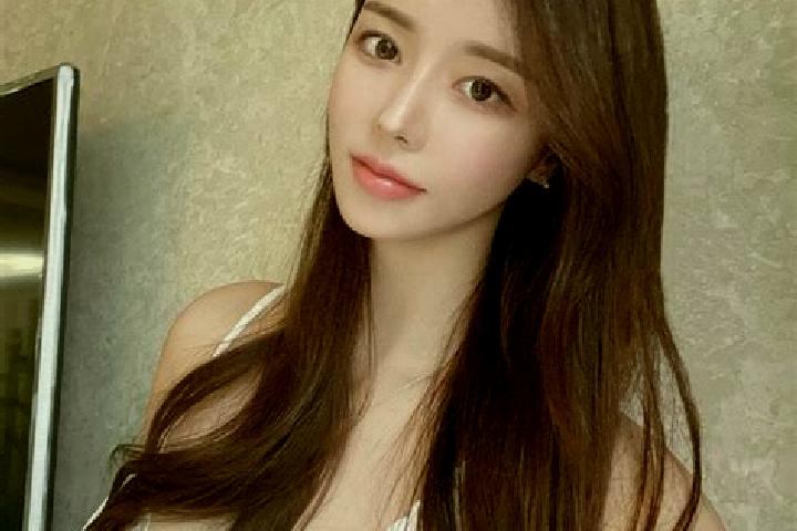 Emma, 27 — Escort in Ludishan, China