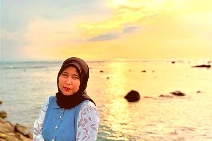 Emma, 27 — Escort in Sukaraja, Indonesia