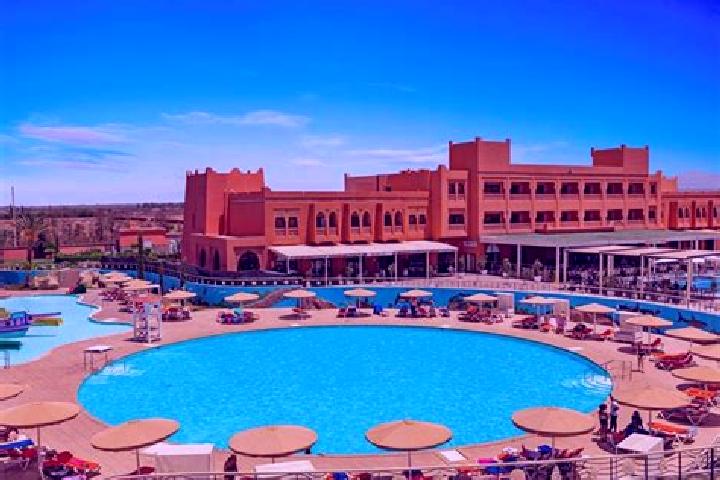 Emma, 27 — Escort in Tarsouat, Morocco