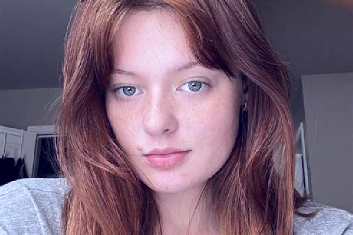 Emma, 28, a auburn blue-eyed asian companion based in Adrian. Offering Massage, OWO, Erotic Massage. Available for incall and outcall, day and evening dates.