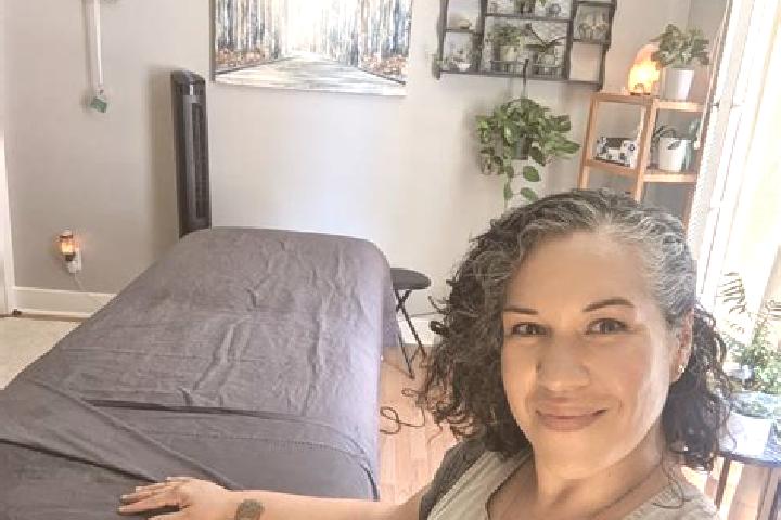 Emma, 28, a black grey-eyed caucasian companion based in Abraco. Offering BDSM, Erotic Massage, Girlfriend Experience, CIM, GFE. Available for incall and out...