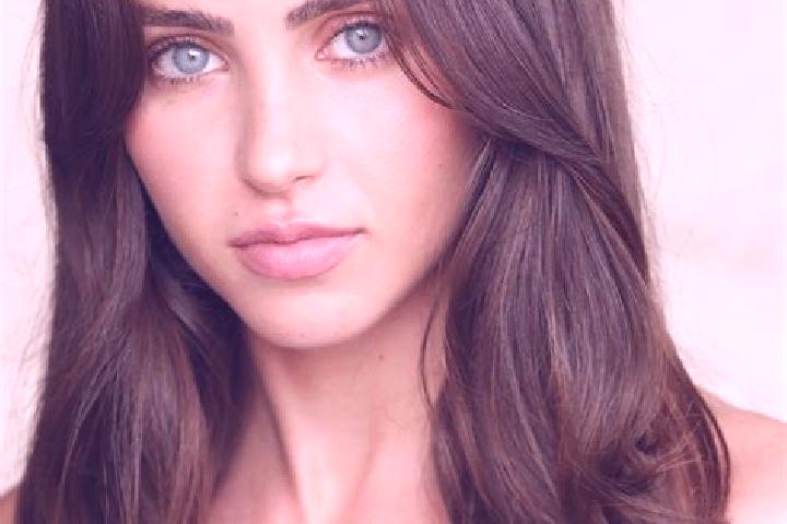 Emma, 28, a brunette blue-eyed indian companion based in Lutou. Offering A-Level, Tantra, BDSM. Available for incall and outcall, day and evening dates.
