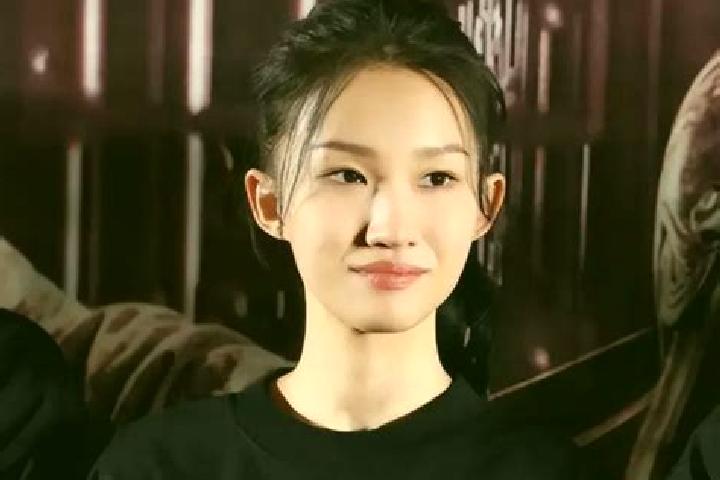 Emma, 28 — Escort in Jiayi, China