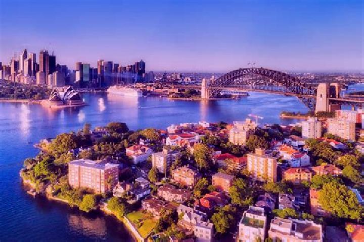 Emma, 28 — Escort in Kirribilli, Australia