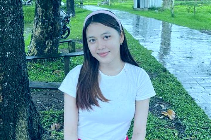 Emma, 28 — Escort in Suci Kaler, Indonesia