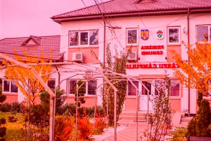 Emma, 28 — Escort in Varfu Campului, Romania