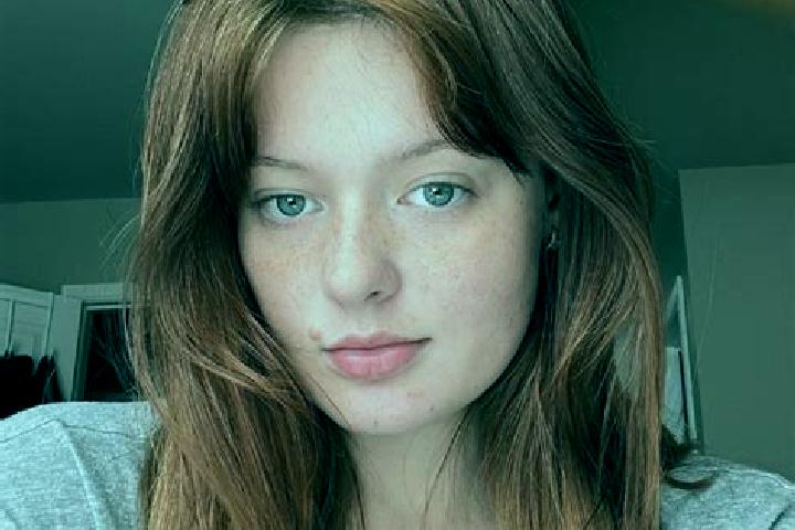 Emma, 29, a auburn amber-eyed caribbean companion based in Maraussan. Offering Couples, 69, Girlfriend Experience. Available for incall and outcall, day and ...