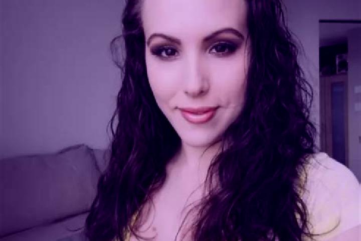 Emma, 29, a auburn amber-eyed middle eastern companion based in Santa Elena de Jamuz. Offering Massage, Domination. Available for incall and outcall, day and...