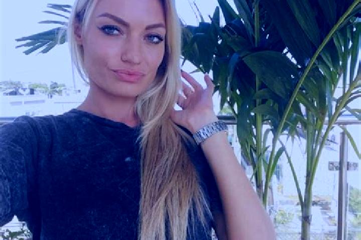 Emma, 29, a blonde grey-eyed caribbean companion based in Coral Springs. Offering Deep French Kissing, Travel Companion, Prostate Massage, Dinner Date, Strip...