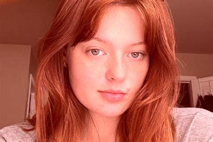 Emma, 29, a chestnut amber-eyed caucasian companion based in Zandt. Offering Striptease, BDSM, Erotic Massage, Couples, Deep French Kissing. Available for in...