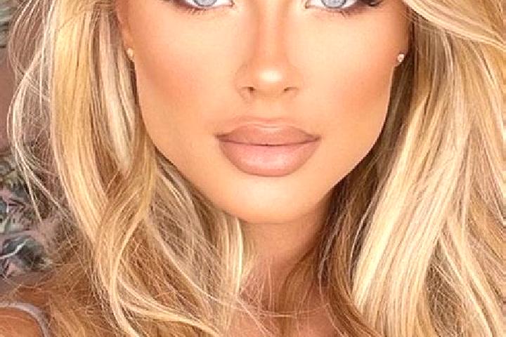 Emma, 29, a dark blonde blue-eyed latina companion based in Neustadt an der Aisch. Offering BDSM, Fetish, Girlfriend Experience, Deep French Kissing. Availab...