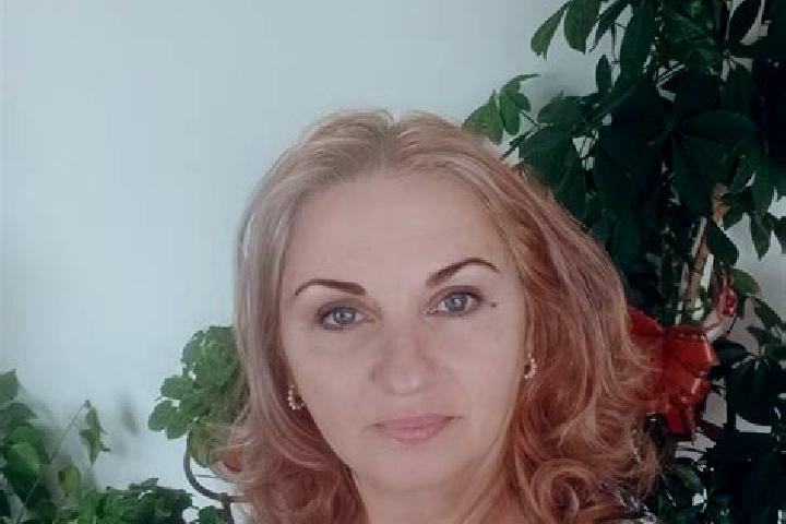 Emma, 29 — Escort in Bichigi, Romania