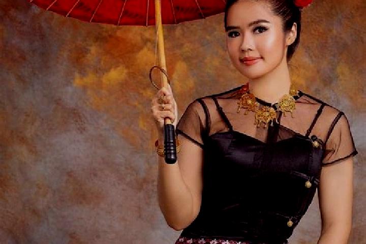 Emma, 29 — Escort in Kyan Khin Su, Myanmar