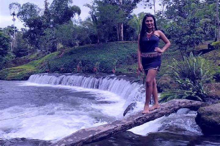 Emma, 29 — Escort in La Joya de Los Sachas, Ecuador