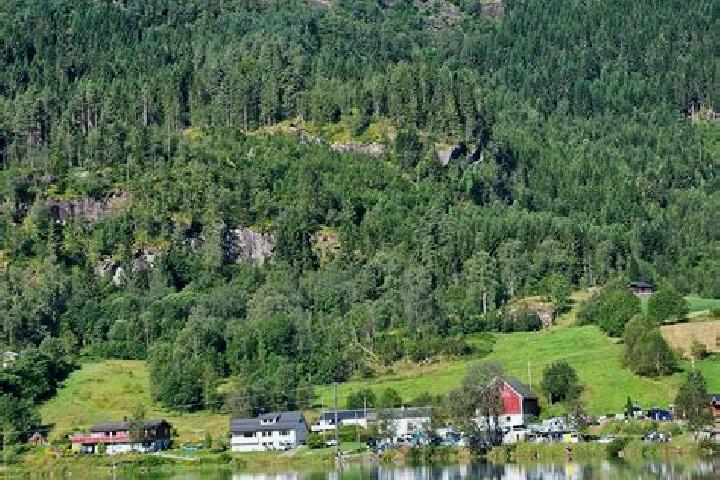 Emma, 29 — Escort in Loken, Norway