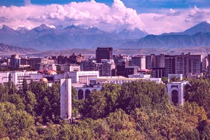 Emma, 29 — Escort in Nookat, Kyrgyzstan