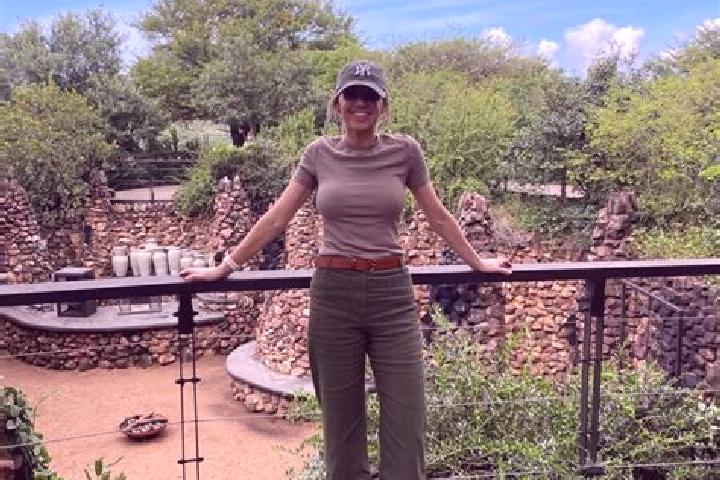 Emma, 29 — Escort in Ocean Drive-In, South Africa
