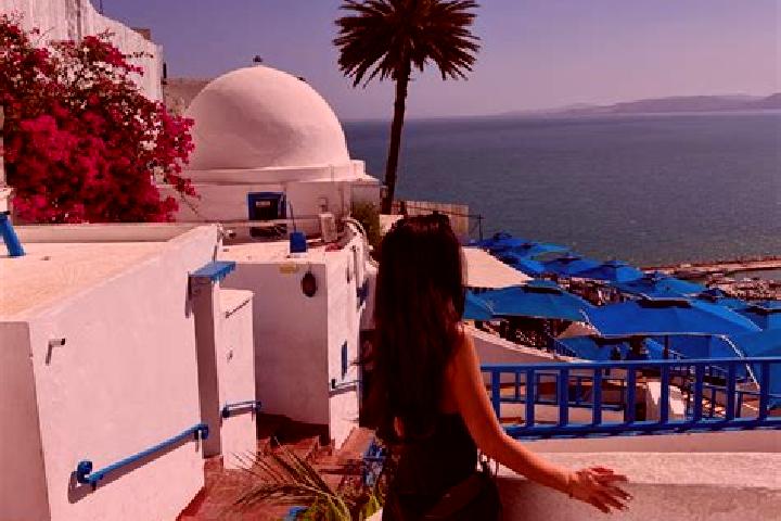 Emma, 29 — Escort in Sidi Lmokhtar, Morocco