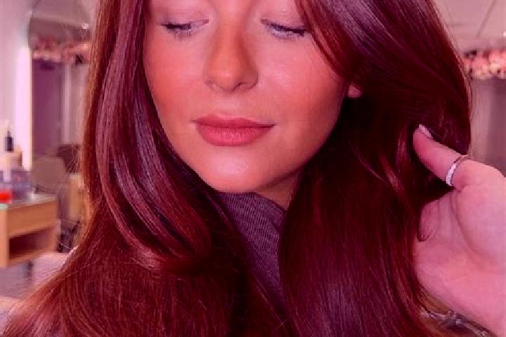 Emma, 30, a chestnut brown-eyed slavic companion based in Maidstone. Offering Dinner Date, Domination, A-Level. Available for incall and outcall, overnight b...
