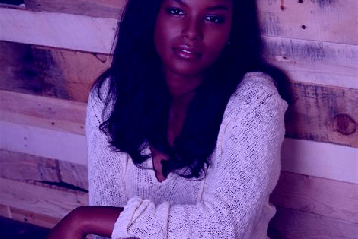 Emma, 30, a chestnut dark-eyed ebony companion based in Tuba Koto. Offering A-Level, Massage, Erotic Massage, Party Girl. Available for incall and outcall, d...