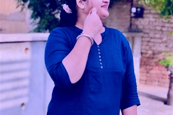 Emma, 30 — Escort in Bhikhi, India