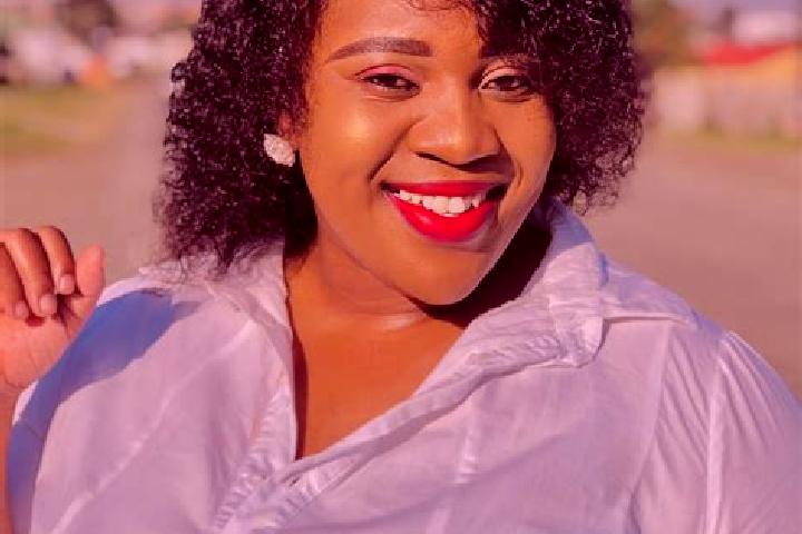 Emma, 30 — Escort in Centane, South Africa