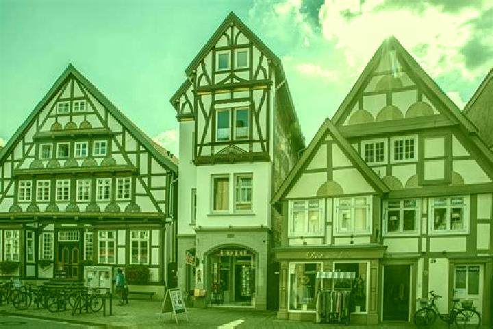 Emma, 30 — Escort in Detmold, Germany