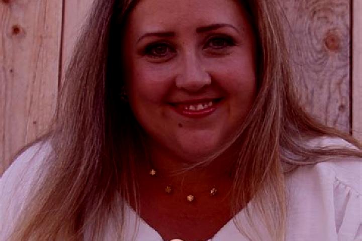 Emma, 30 — Escort in Grossbettlingen, Germany