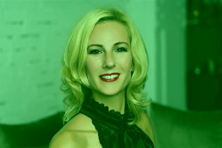 Emma, 30 — Escort in Monostorpalyi, Hungary
