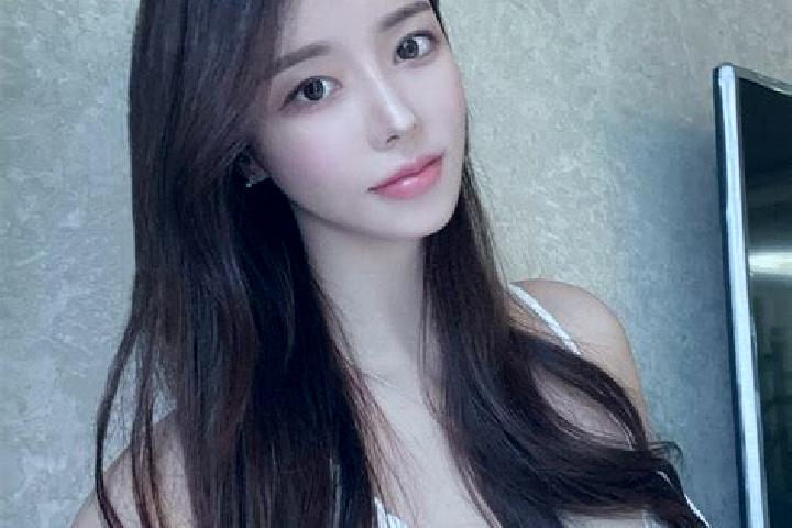 Emma, 30 — Escort in Tumu ertai, China