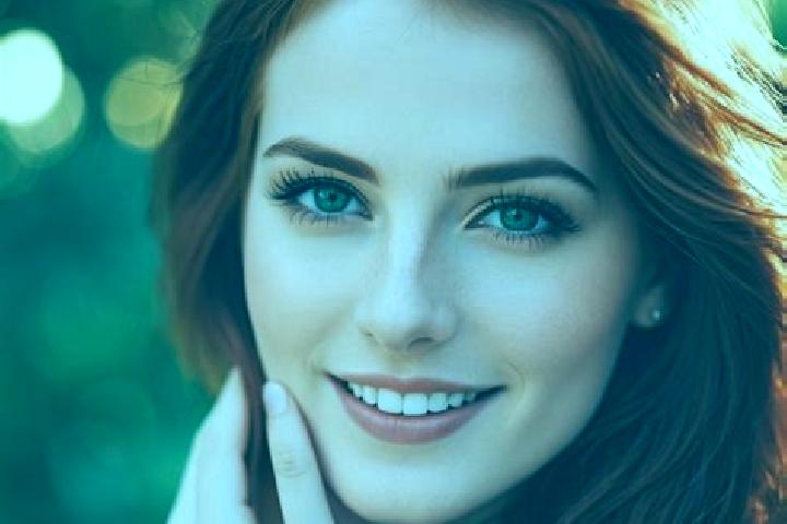 Emma, 31, a auburn amber-eyed caucasian companion based in North Arm. Offering Girlfriend Experience, Tantra, Travel Companion, Domination. Available for inc...