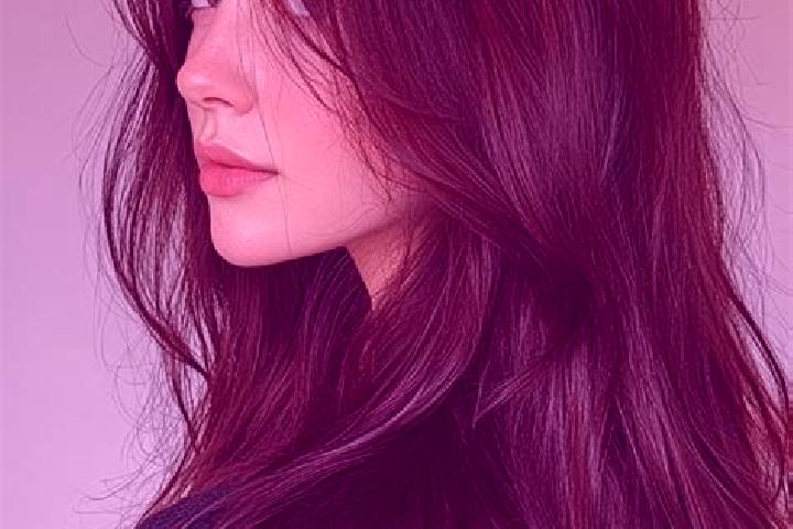 Emma, 31, a auburn brown-eyed ebony companion based in Slobozia. Offering Erotic Massage, Striptease, Deep French Kissing. Available for incall and outcall, ...
