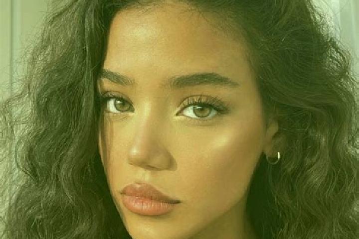 Emma, 31, a black brown-eyed european companion based in Kamarhati. Offering Girlfriend Experience, Domination, Duos. Available for incall and outcall, day a...