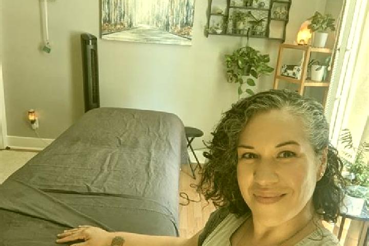 Emma, 31, a black grey-eyed caribbean companion based in Alcanterini. Offering 69, BDSM, CIM. Available for incall and outcall, day and evening dates.