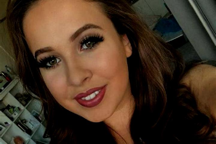 Emma, 31, a brunette grey-eyed slavic companion based in Limay. Offering BDSM, Domination, Dinner Date, Fetish. Available for incall and outcall, day and eve...