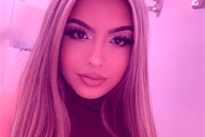 Emma, 31, a red blue-eyed mixed companion based in Anthiyur. Offering Fetish, Deep French Kissing, Prostate Massage. Available for incall and outcall, overni...