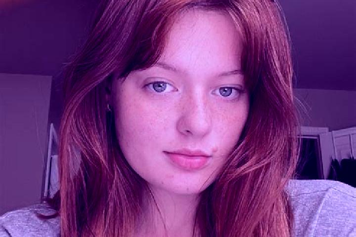Emma, 31, a red grey-eyed indian companion based in Baturiti. Offering Girlfriend Experience, GFE, Striptease. Available for incall and outcall, overnight bo...